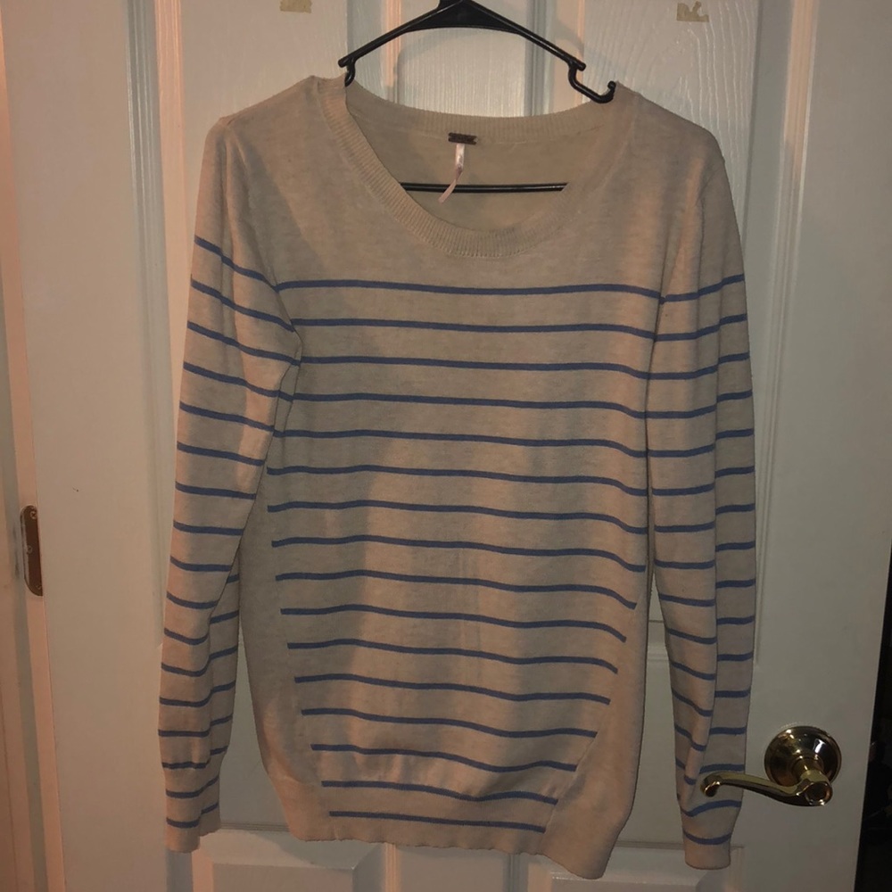 GREAT CONDITION! Sweater!